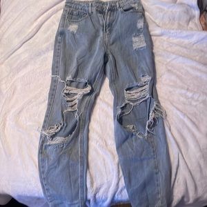 good quality zips easily